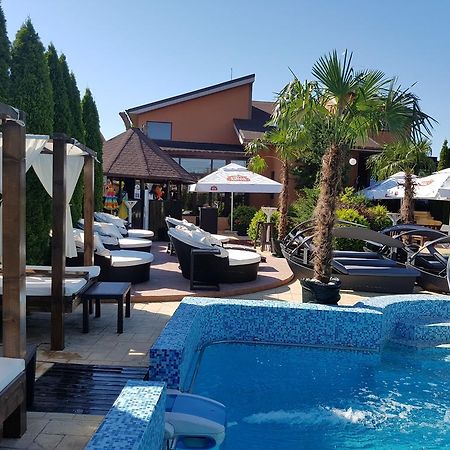 Rixo'S Guesthouse Cîrcea المظهر الخارجي الصورة
