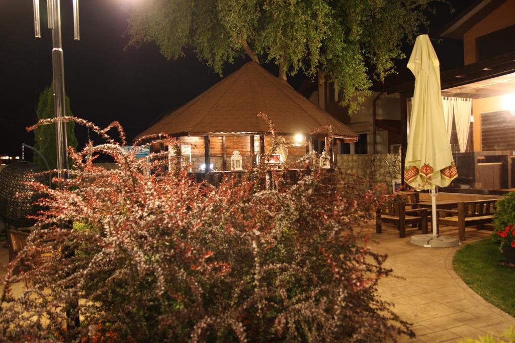 Rixo'S Guesthouse Cîrcea المظهر الخارجي الصورة