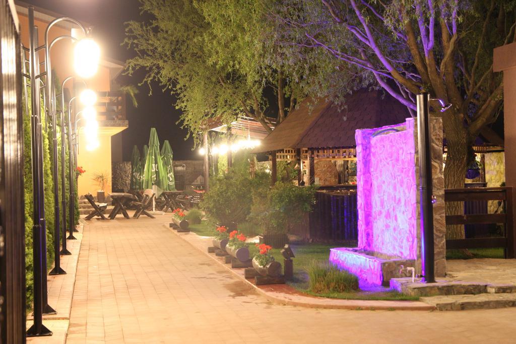 Rixo'S Guesthouse Cîrcea المظهر الخارجي الصورة
