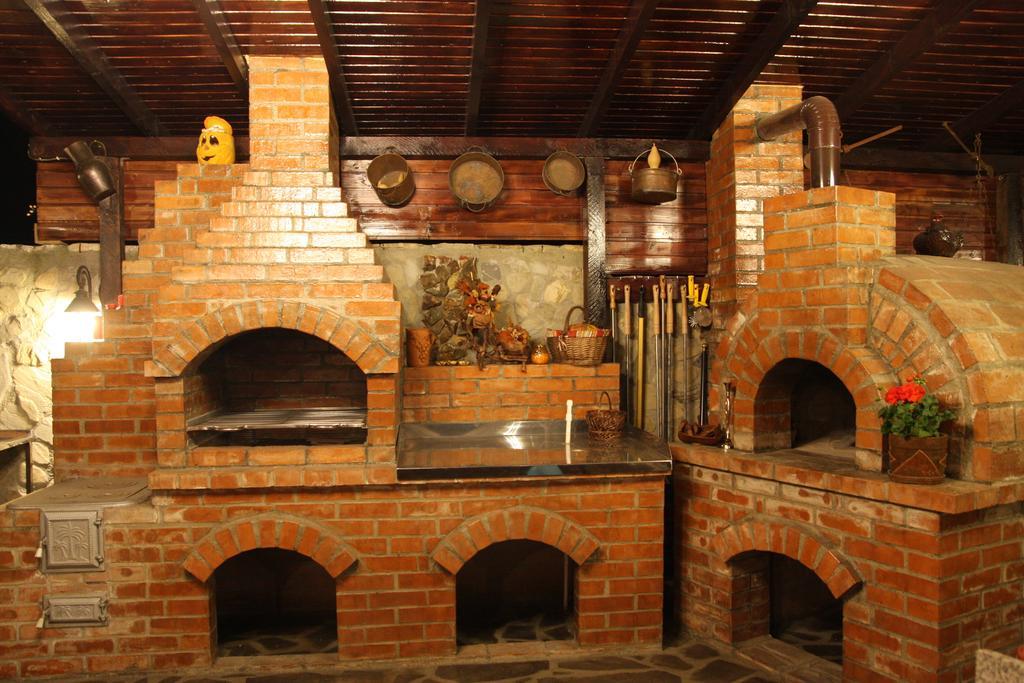 Rixo'S Guesthouse Cîrcea المظهر الخارجي الصورة
