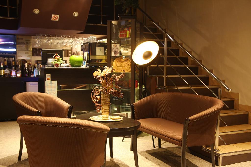 Rixo'S Guesthouse Cîrcea المظهر الخارجي الصورة