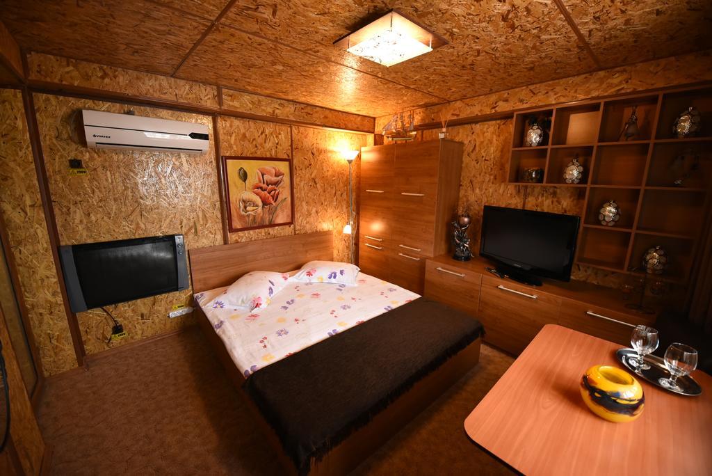 Rixo'S Guesthouse Cîrcea المظهر الخارجي الصورة
