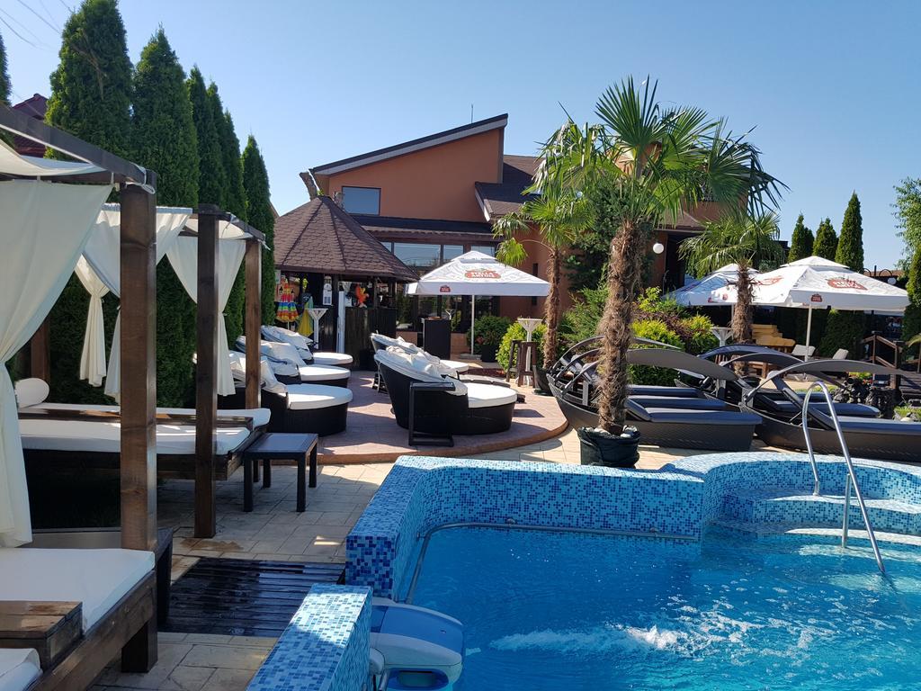 Rixo'S Guesthouse Cîrcea المظهر الخارجي الصورة